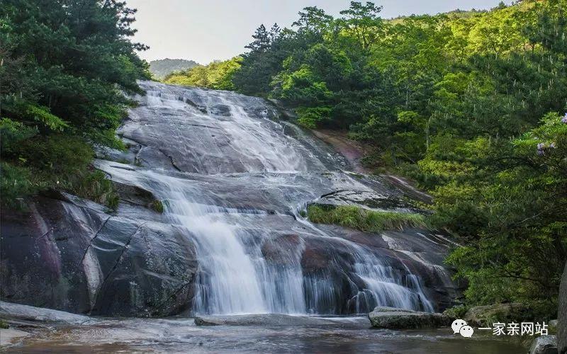 大丰体育、橙狮体育等60余家企业站上领奖台,浙江体育产业大家庭新年首会在杭州淳安举行