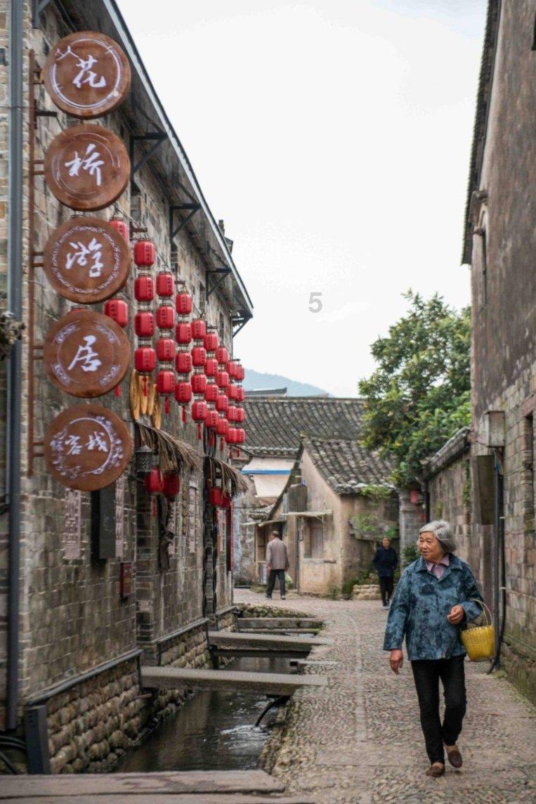 天津市政协委员郝炜:促进解决新能源汽车与电力系统协调发展问题